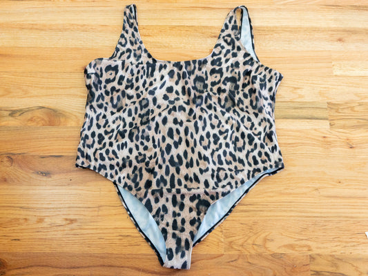 Cheeta Onesie Swimsuit, Size 22 2x