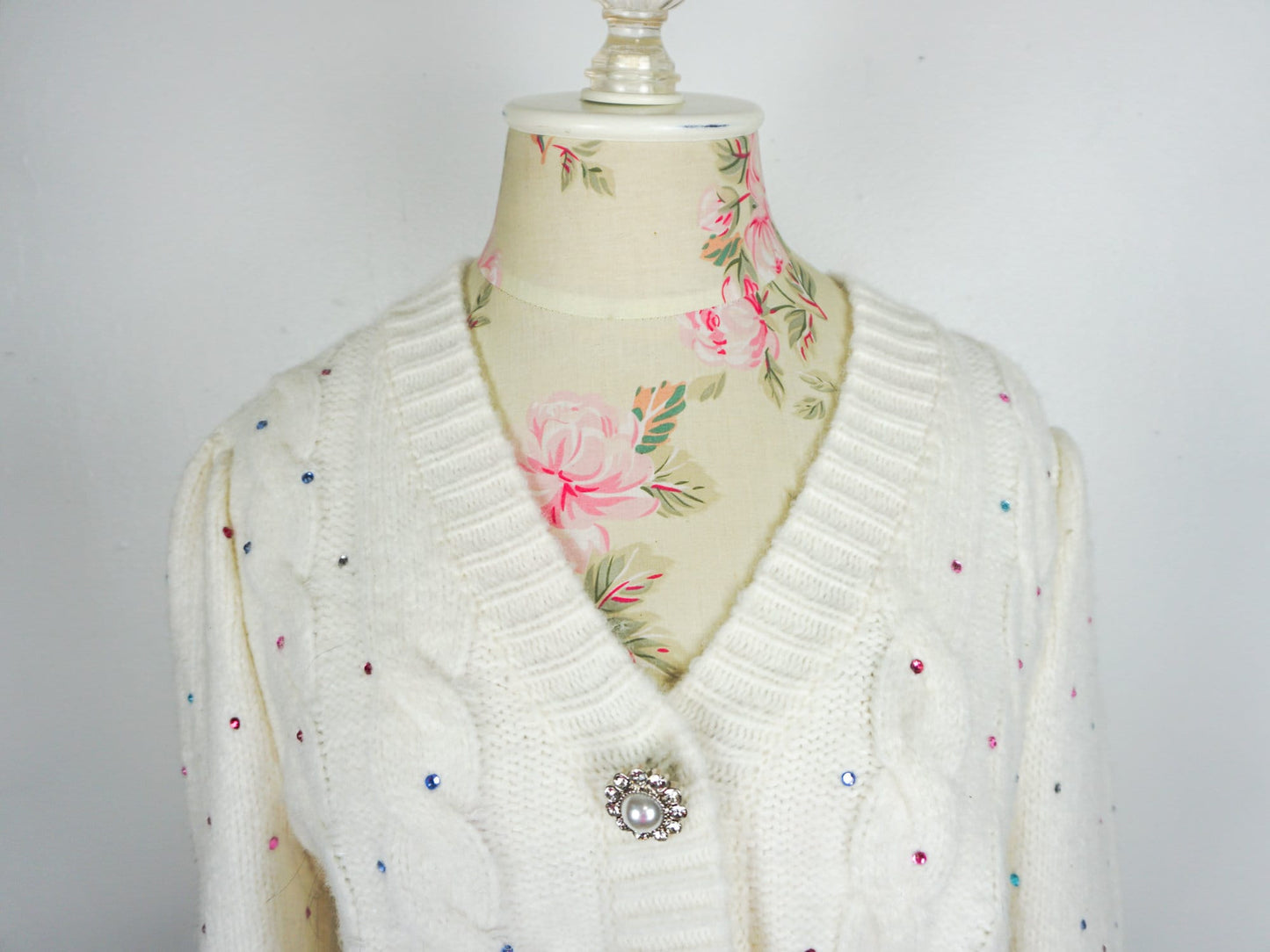 Bedazzled Sweater Retro, Size Large