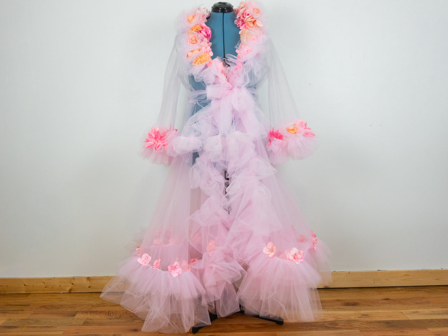 Burlesque Flower Tulle Robe