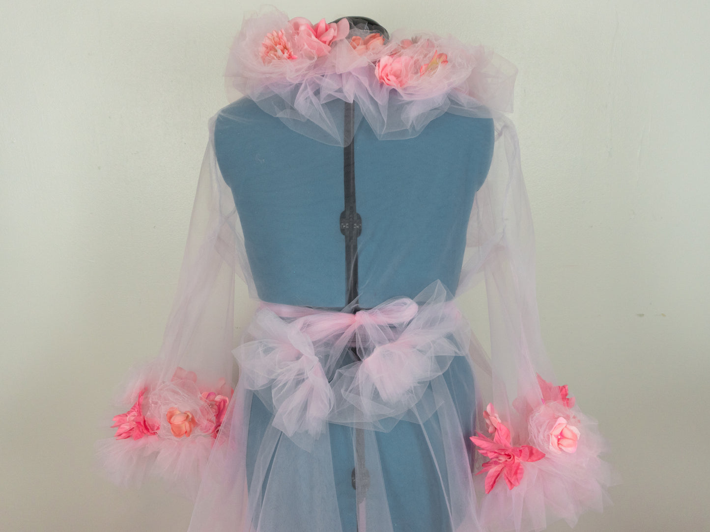 Burlesque Flower Tulle Robe