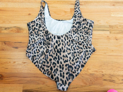 Cheeta Onesie Swimsuit, Size 22 2x