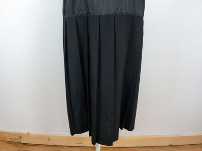 Black Pleated Slip, Size Medium