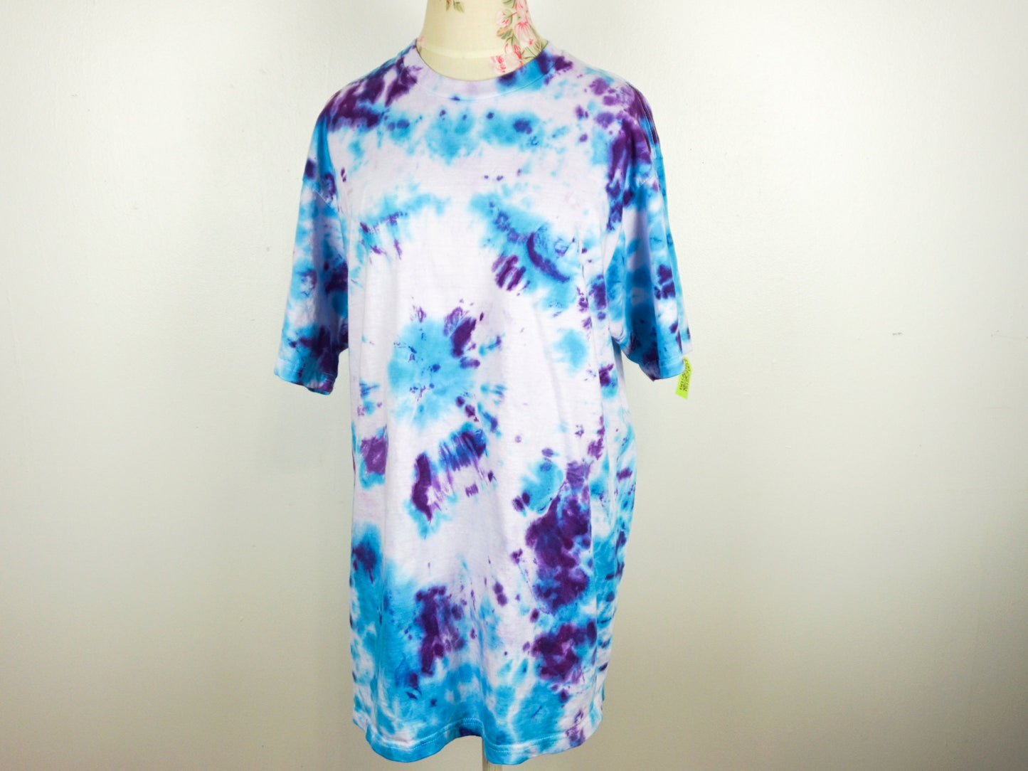 Blue Purple Tie Dye Shirt Size Medium