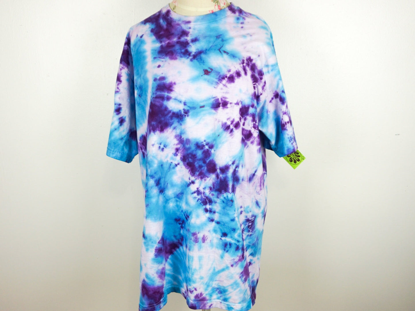 Blue Purple Tie Dye Shirt T Shirt  Size Medium Large