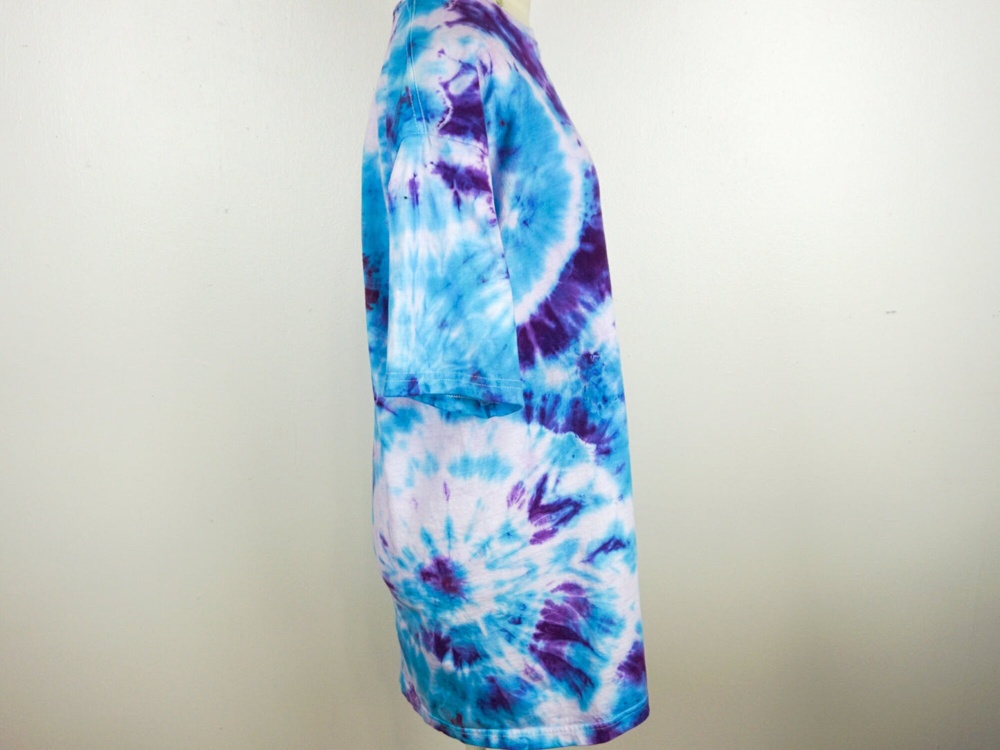 Blue Purple Tie Dye Shirt T Shirt  Size Medium Large