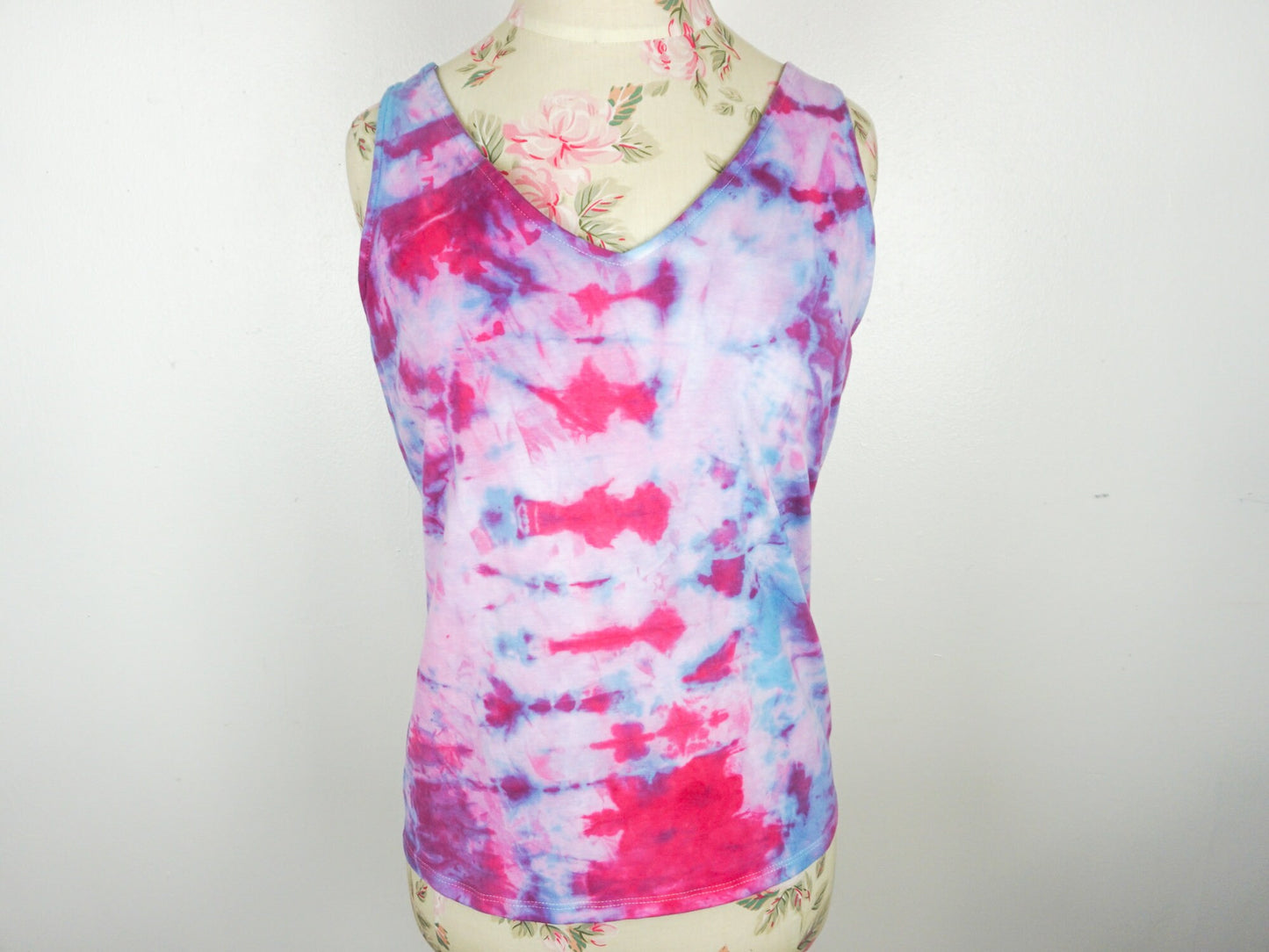 Blue Pink Purple Tie Dye Tank Top  Size Medium