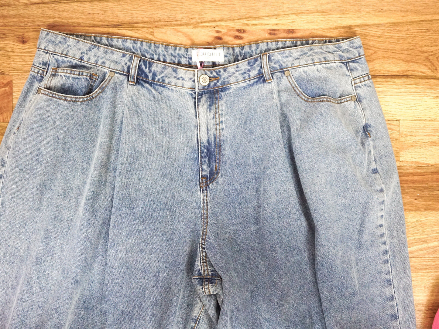 Loose Fit Jeans Size 14