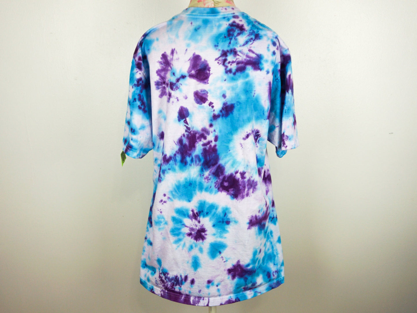 Blue Purple Tie Dye Shirt Size Medium