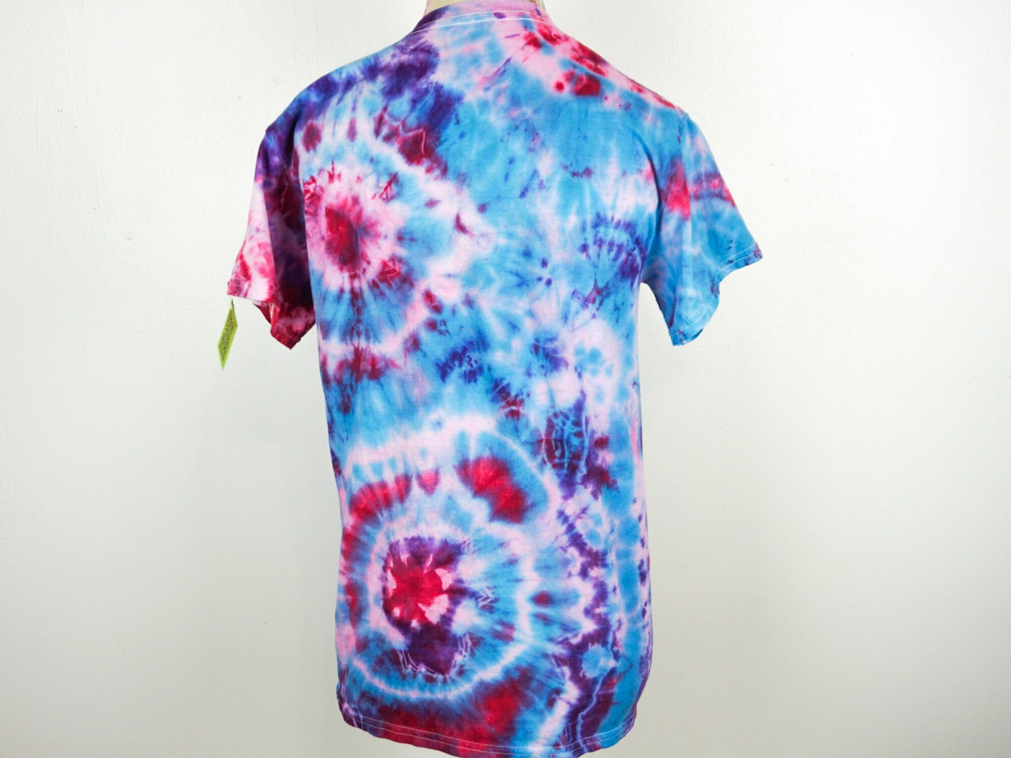 TuxedoTie Dye Shirt T Shirt Size Small