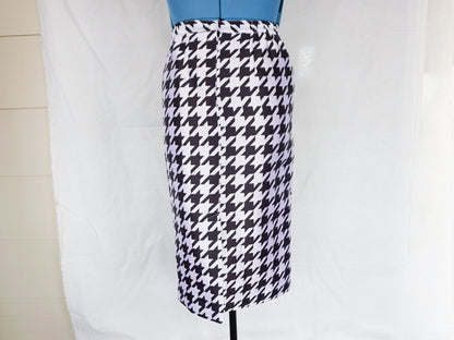 Houndstooth Pencil Skirt, Size Large