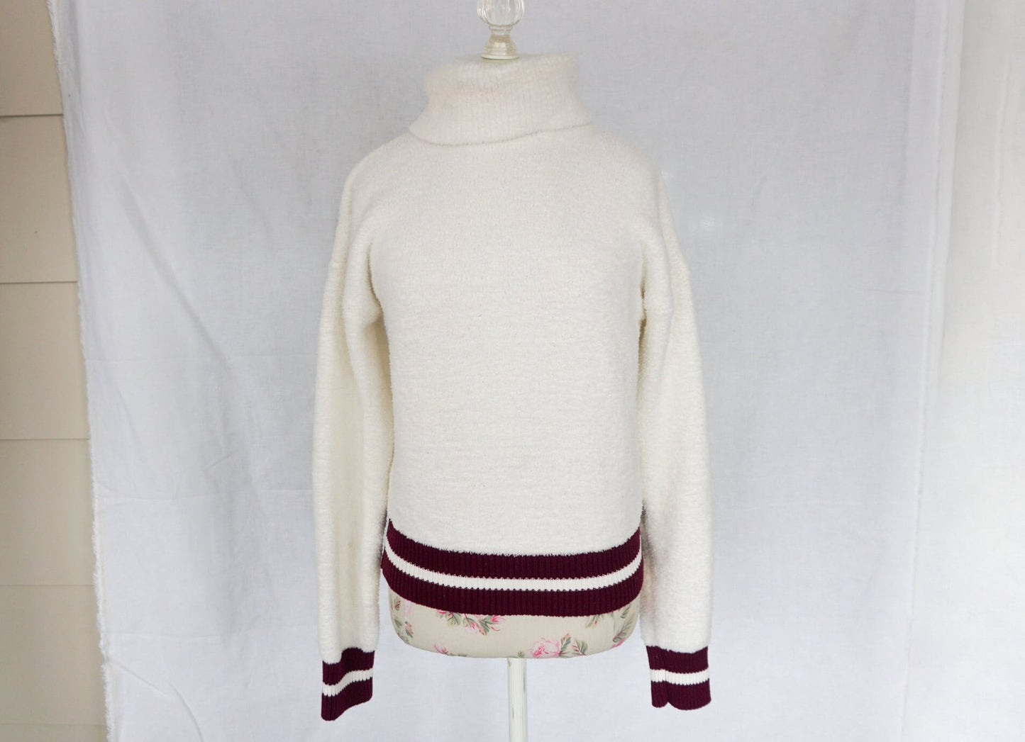 Retro Collegiate Sweater Size Extra Large